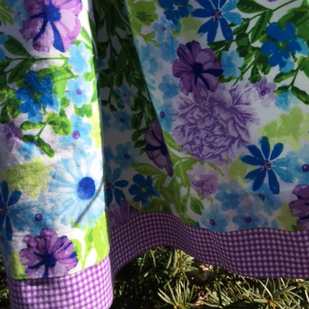 Adorable,NWOT, Jessica Ann, Flowered with Purple Gingham Accents Party Dress - Picture 5 of 8